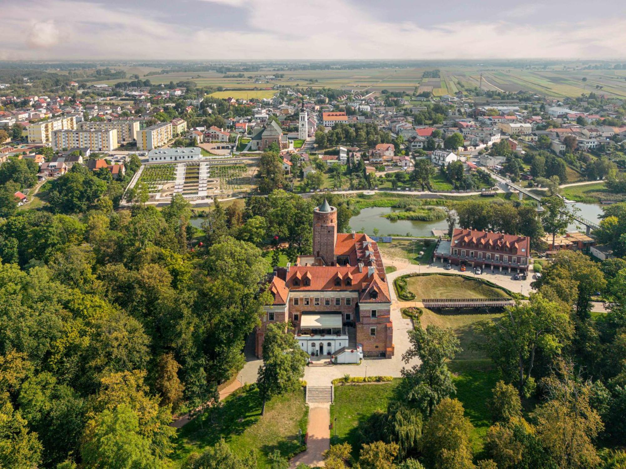 Aparthotel Zamek Uniejów Extérieur photo