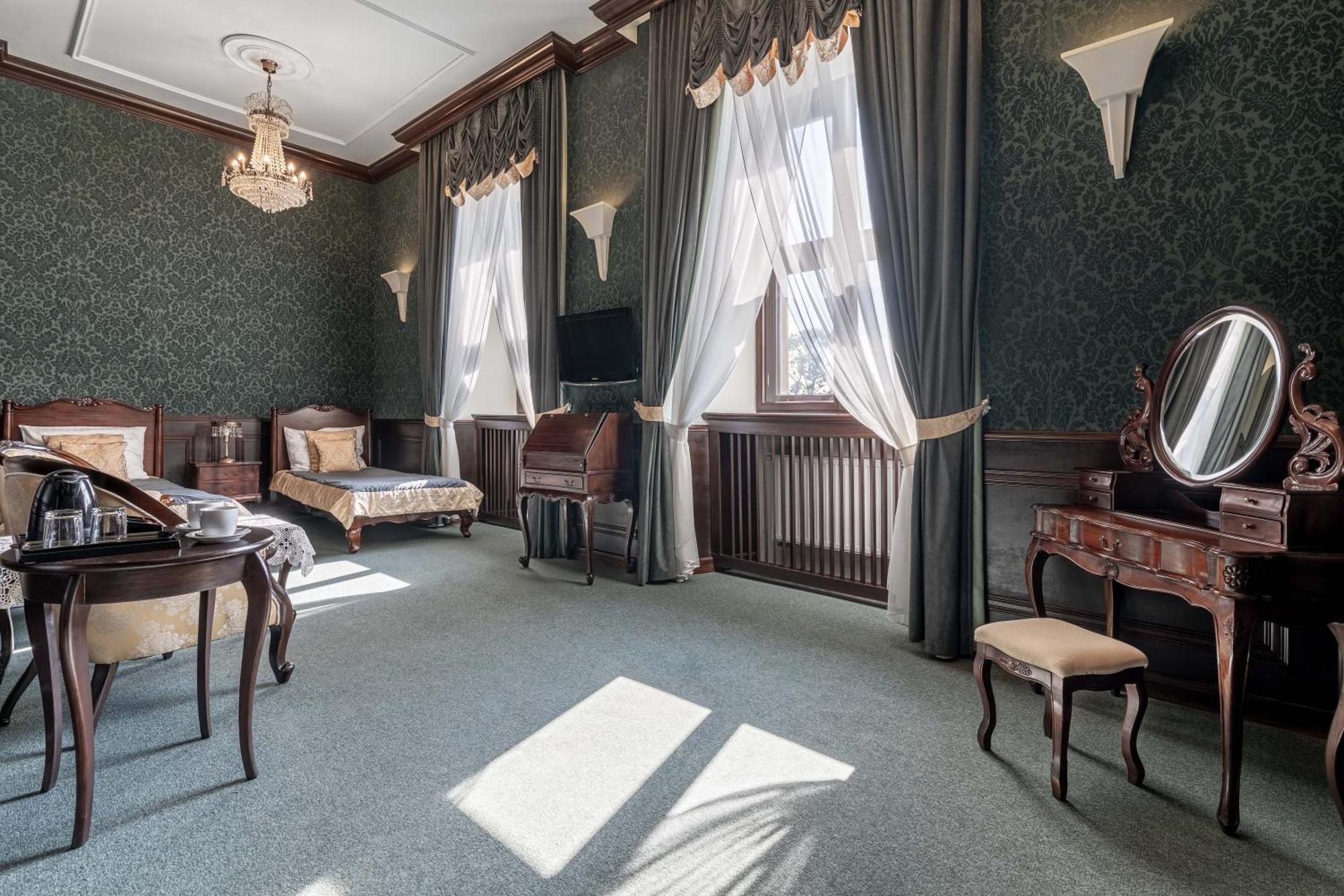 Aparthotel Zamek Uniejów Extérieur photo