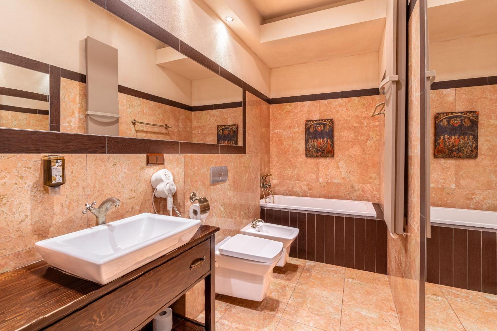Aparthotel Zamek Uniejów Extérieur photo