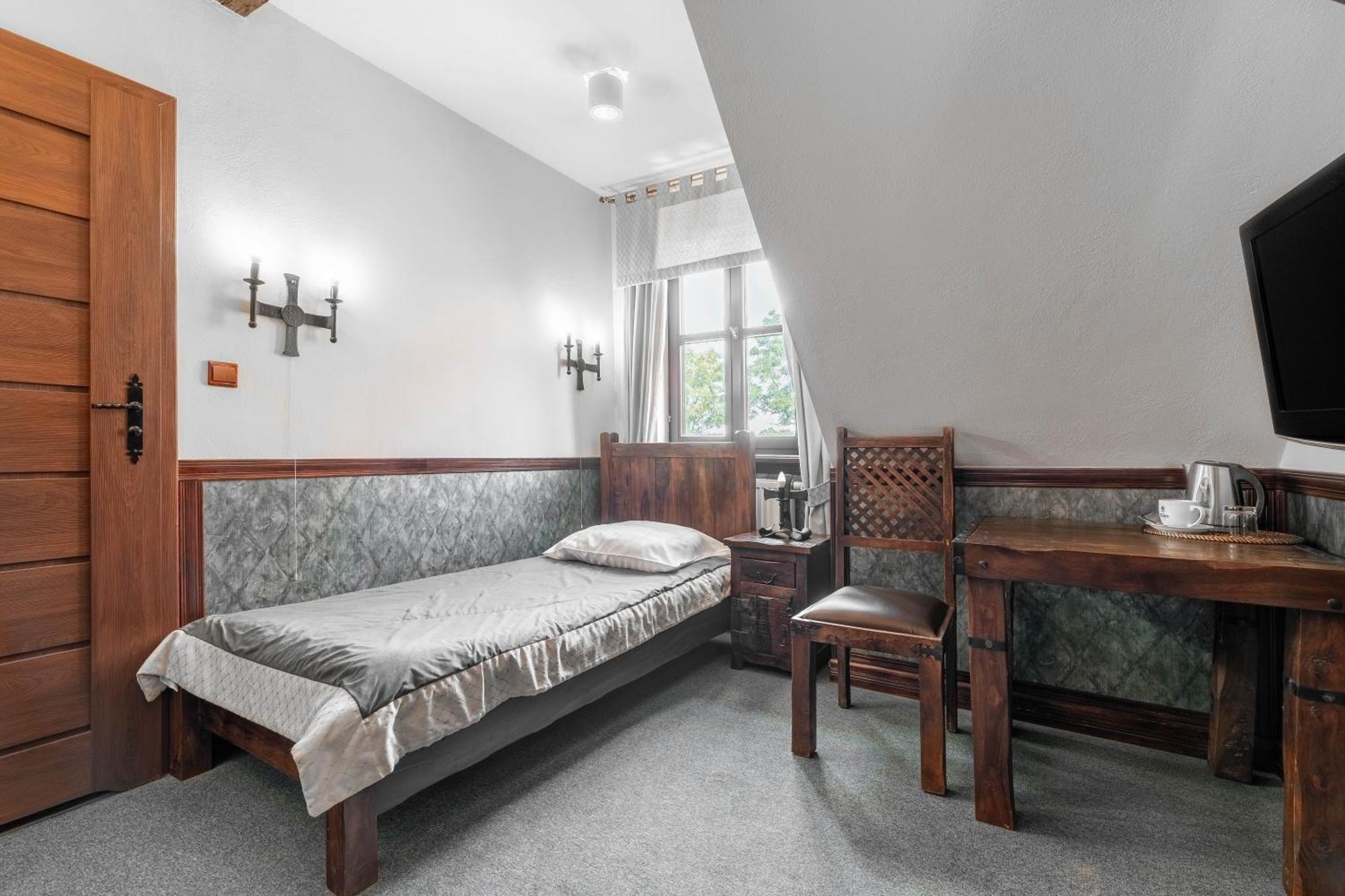 Aparthotel Zamek Uniejów Extérieur photo